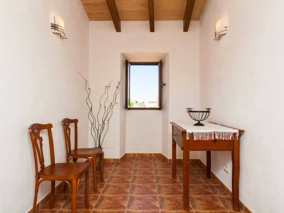 Villa Paula Llombarts Buitenkant foto