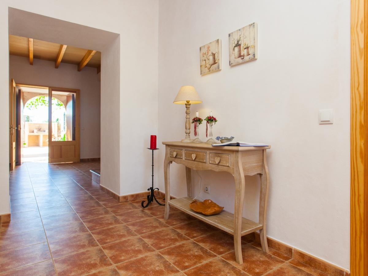 Villa Paula Llombarts Buitenkant foto